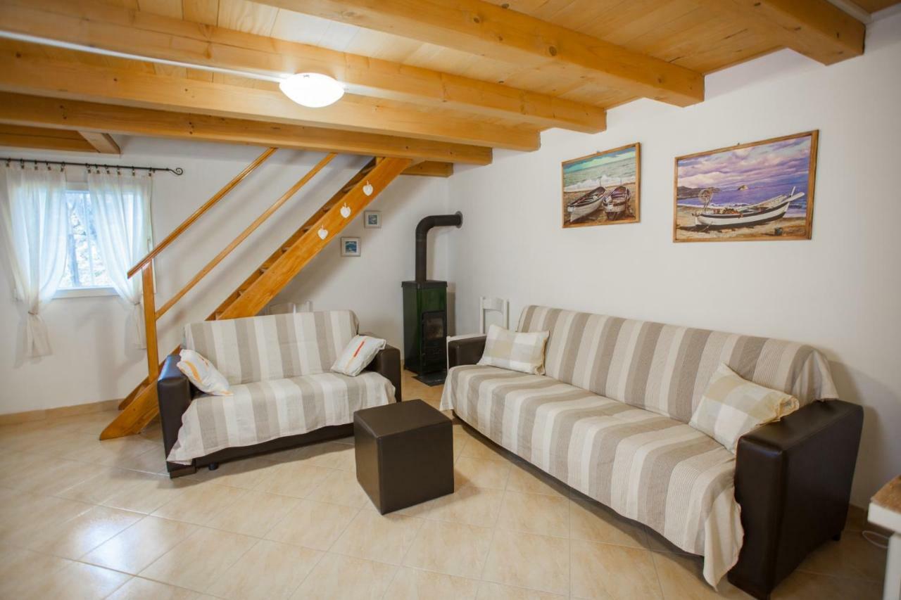 Buc-Vila Nada Villa Крес Екстериор снимка